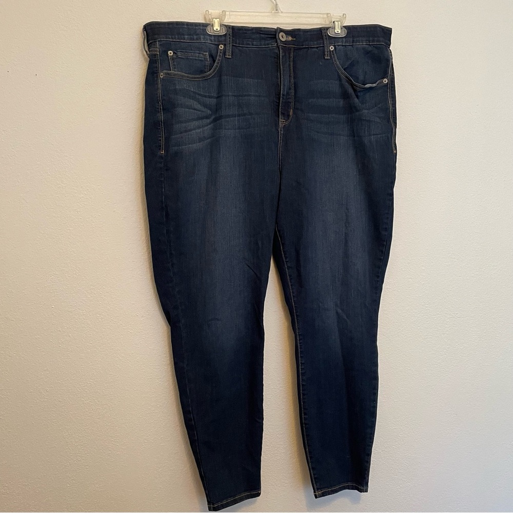 Torrid Premium Sky High Skinny Jeans Women’s Size 24R Medium Wash